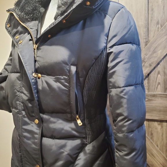ZARA Navy Puffer Jacket with Faux Fur Collar - Picture 4 of 4
